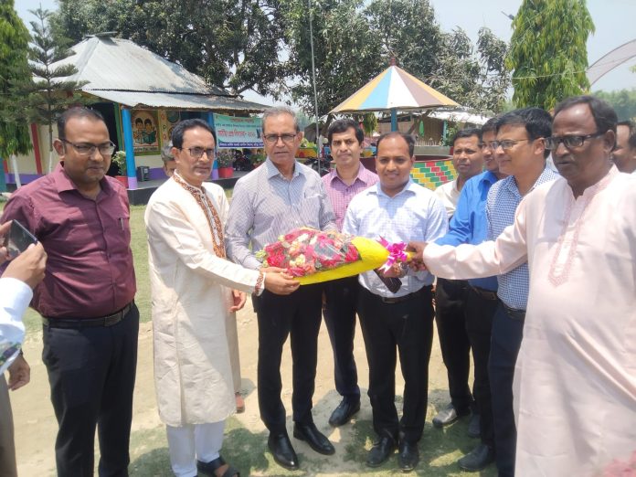 হরিপুর চরভিটা স্কুল পরিদর্শন করলেন শিক্ষা অধিদপ্তরের মহাপরিচালক