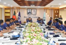 নৌ পুলিশ কর্মকর্তাদের সাথে মতবিনিময় সভায় আইজিপি
