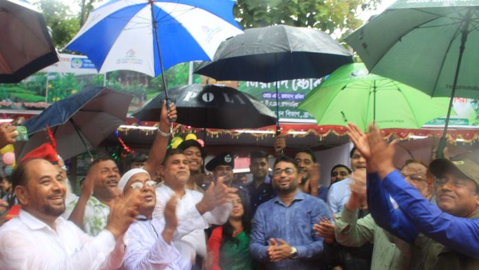 ব্রাহ্মণবাড়িয়ায় ১০ দিনব্যাপী বৃক্ষমেলা শুরু